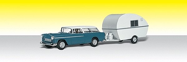 Thompson`s Travelin` Trailer - Assembled - AutoScenes(R) -- Station Wagon with Camper, N, Woodland Scenics 5328