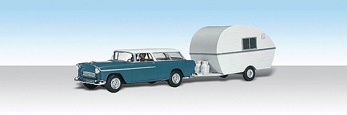 AutoScenes(TM) - Assembled -- Thompson`s Travelin` Trailer, HO, Woodland Scenics 5532