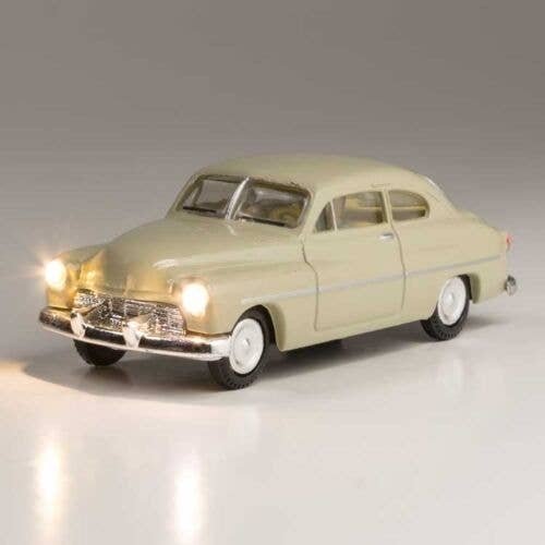 Just Plug(R) Lighted Vehicle -- City Classic (ivory), HO, Woodland Scenics 5592