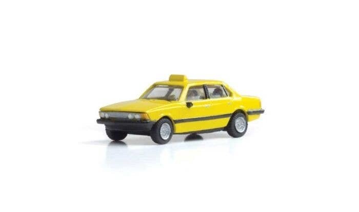 Modern Era Vehicles -- Taxi (yellow), HO, Woodland Scenics 5365