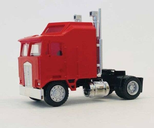 Kenworth K100S 1-Bar 2-Axle - Assembled -- Various Standard Colors, HO, Herpa Models 15261