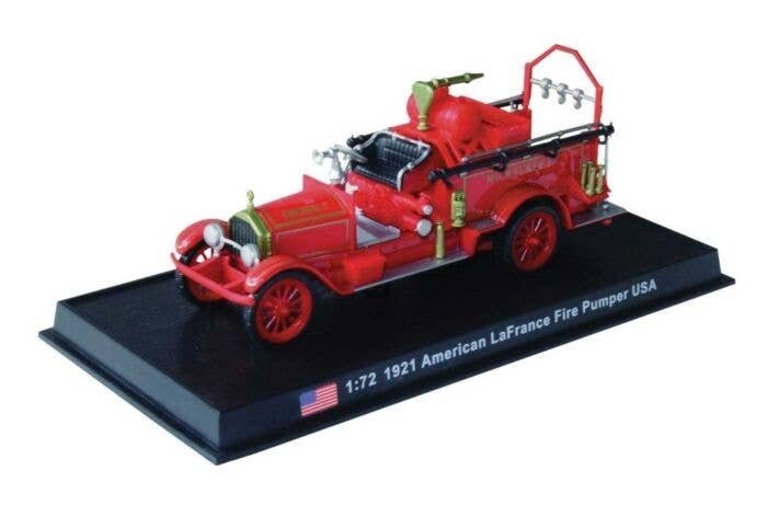 American LaFrance Pumper - Assembled -- Milwaukee, Wisconsin, 1921 (red), 1/72, William Tell International Inc ACSF38