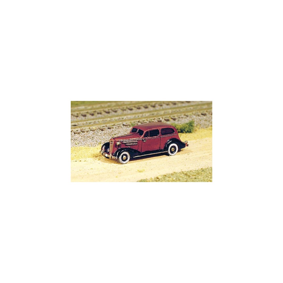 American Automobile - Chevrolet (Unpainted Metal Kit) -- 1935 Master DeLuxe, N, GHQ 57009