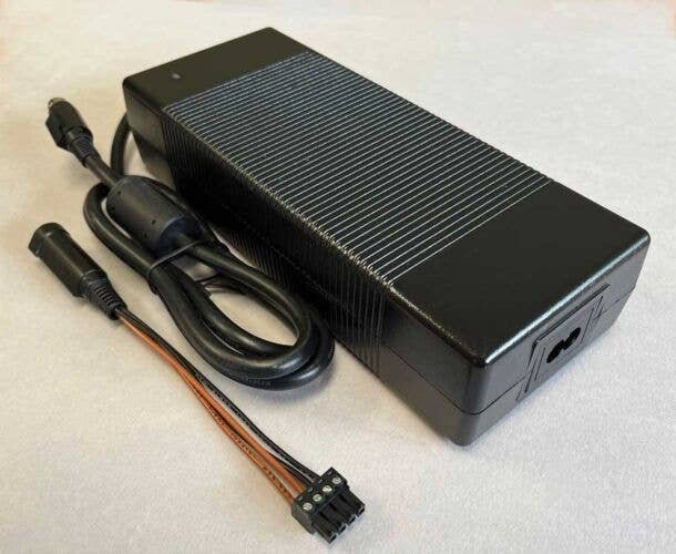P1024 Power Supply -- 24V DC for PB110, PH10, PH10-R (Replaces: 524-241 Brutus), All Scales, NCE Corporation 331