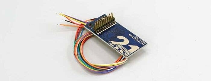 21MTC Adaptor Board 3 -- Wired Interface Board for Locos without DCC Interface, All Scales, LokSound By ESU 51957