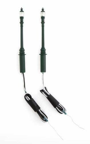 LED Streetlight 2-Pack -- Cast Iron Column, HO, Walthers SceneMaster 4800