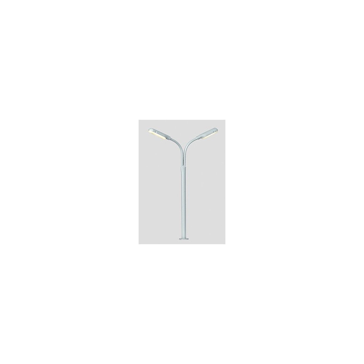 Street Light -- Double-Head, 45-Degree Bends at Top, HO, Marklin, Inc 72801