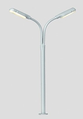 Street Light -- Double-Head, 45-Degree Bends at Top, HO, Marklin, Inc 72801