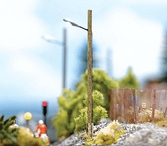 Street Lamps on Wooden Poles, HO, Busch Gmbh & Co Kg 4154