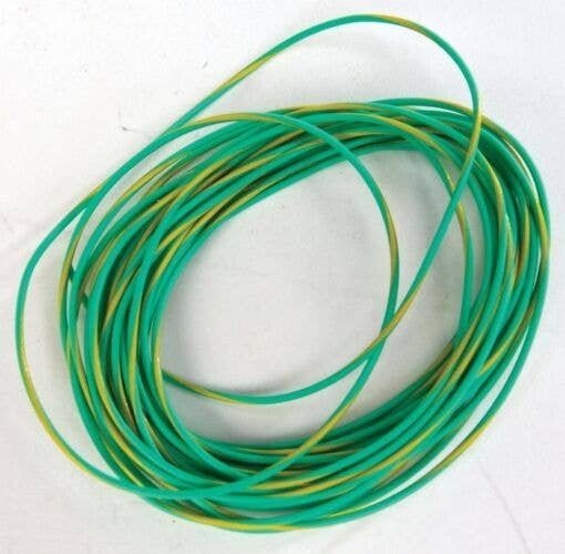 30 AWG Super-Flexible Wire -- Green with Yellow Stripe - 10′ 3.1m, All Scales, SoundTraxx 810147