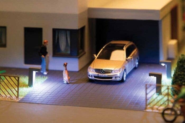 Modern LED Path Light -- Warm White LED 1/2′ 1.2cm Tall (anthracite) pkg(3), HO, Faller Gmbh 180136