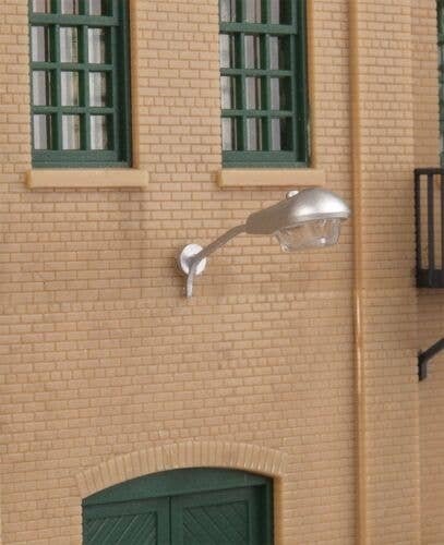 Modern Short Arm Wall Mount Light pkg(3), HO, Walthers SceneMaster 4314