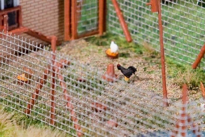 Chickens Sound Module with Speaker -- 16V AC or 12V DC, All Scales, Faller Gmbh 180264