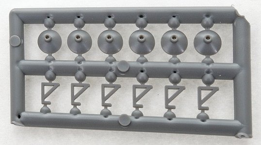 Outdoor Light & Bracket (Plastic, Nonworking pkg(24), HO, Tichy Train Group 8170