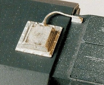 Small Square GPS Dome (Angled-Top) -- w/Conduit, HO, Details West 321