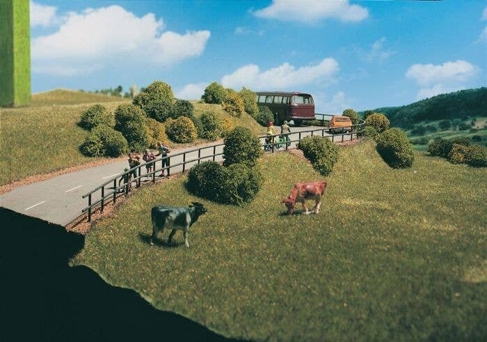 Railings -- 3-1/2′ 9cm Long, HO, Vollmer Gmbh 45000