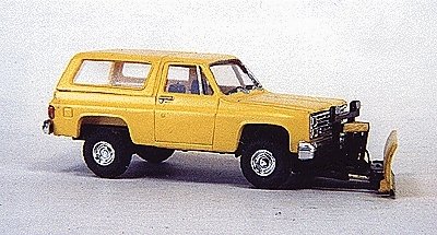 Truck Detail Parts/Accessories -- Snow Plow for Light-Duty Trucks (Fits Trident 4x4s, Sold Separ, HO, Custom Finishing 7071