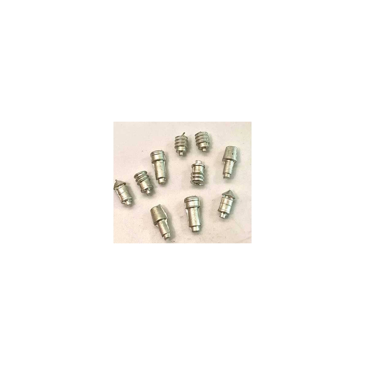 Small Roof Vents -- Unpainted Metal Castings pkg(10), HO, Bar Mills LLC 201