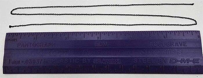 Blackened Brass Chain -- 32 Links Per Inch, 18′ 45.7cm Length, All Scales, Tichy Train Group 8335