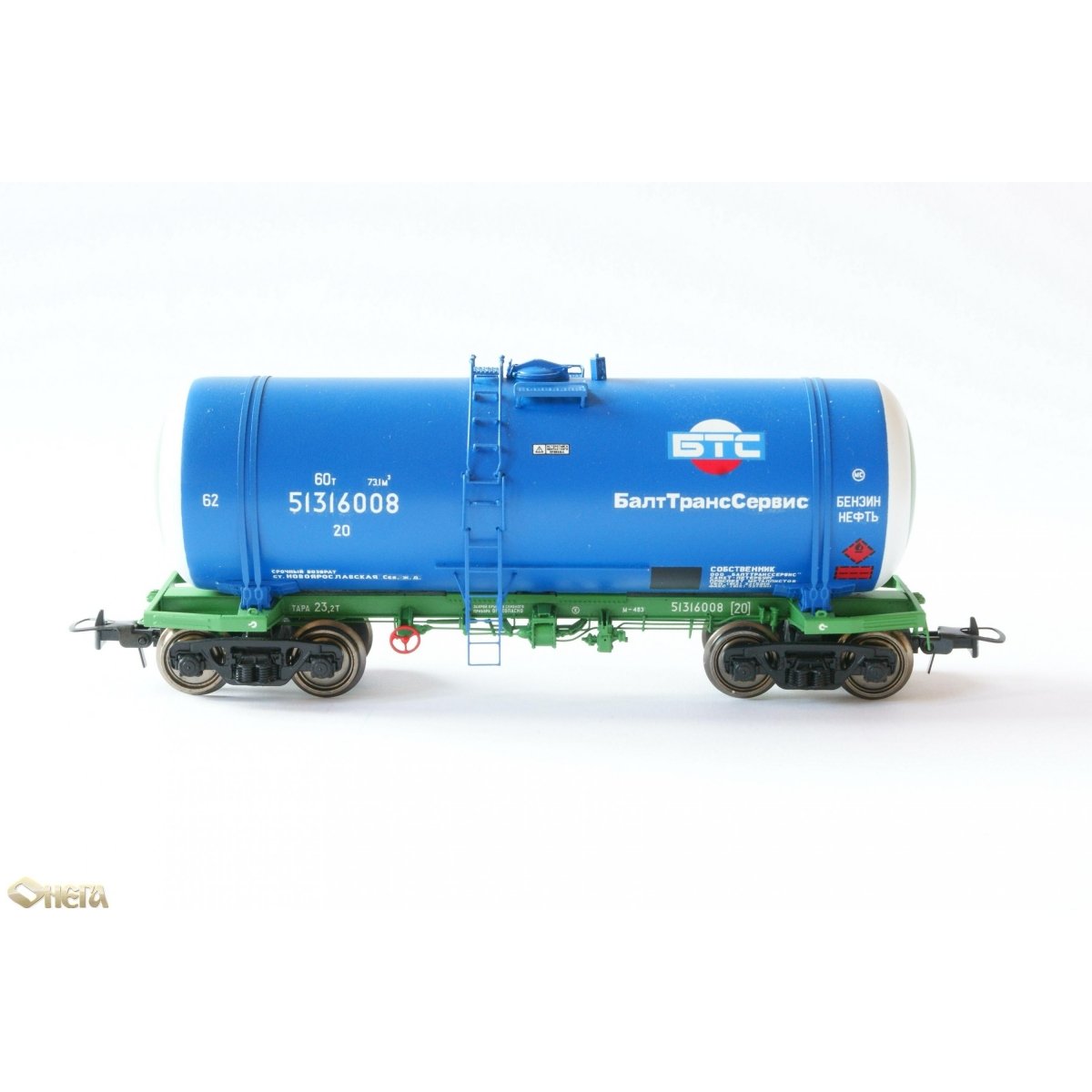 Onega1443-0002 4-axle tank wagon for petroleum products, HO