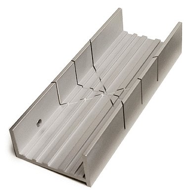 Aluminum Mitre Box -- Wide Slot .031′, All Scales, Zona Tools 260