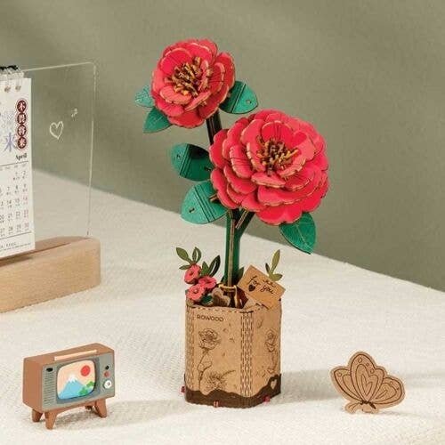 Red Camelia - Laser-Cut Wood Kit -- 3D Wooden Puzzle, All Scales, Robotime TW031