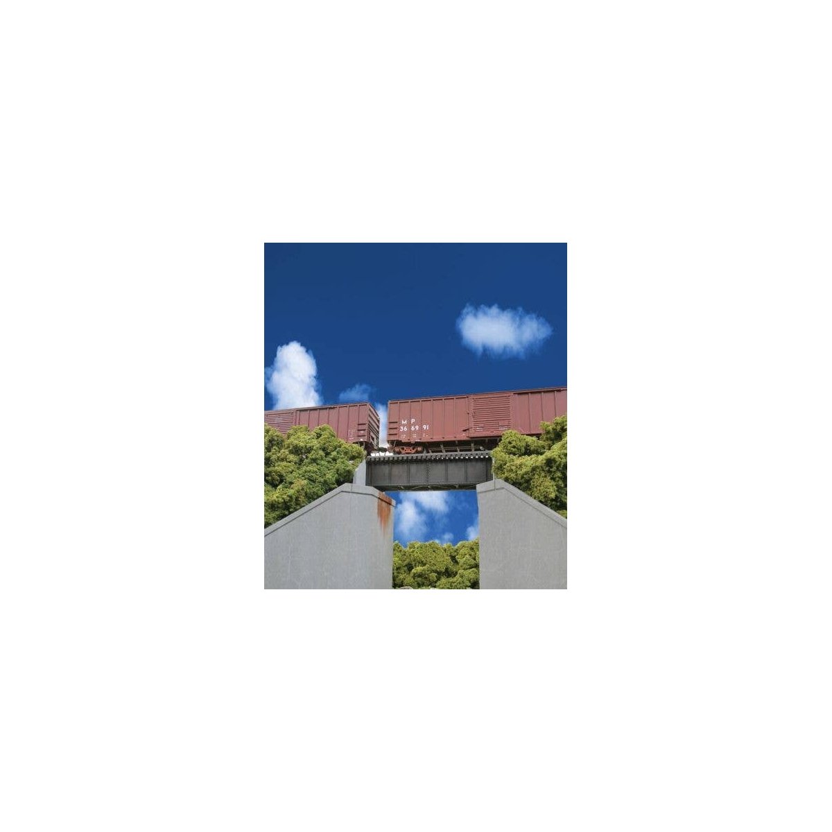 30` Single Track Railroad Deck Girder Bridge -- Low Level Kit - 4-1/8 x 1-3/8 x 1-1/8` 10.4, HO, Walthers Cornerstone 4509