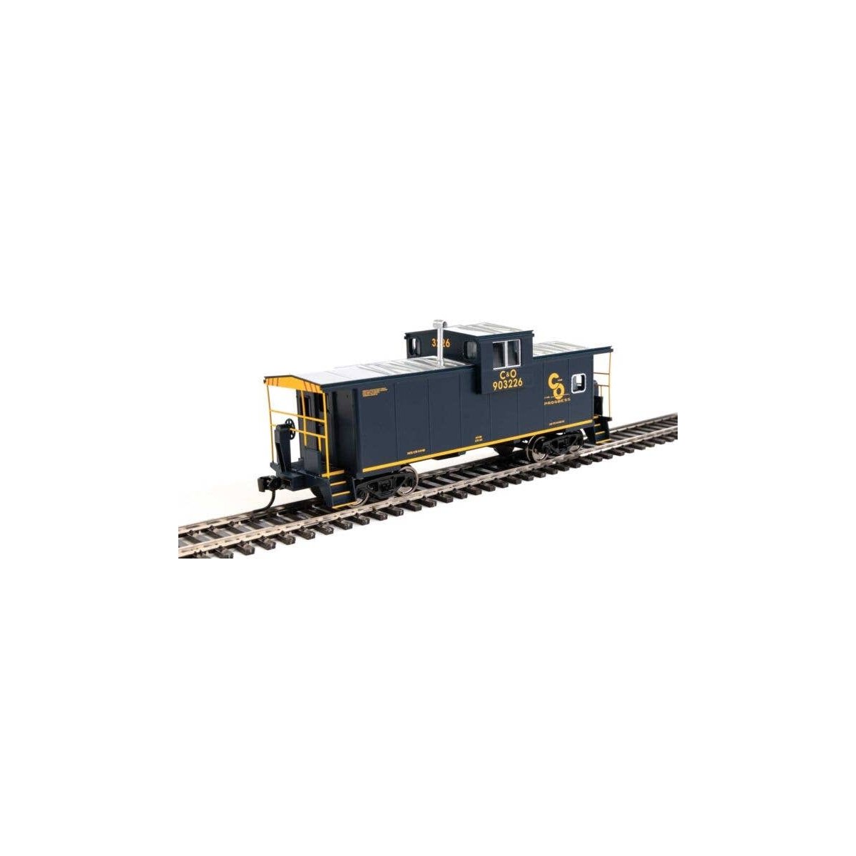 International Extended Wide-Vision Caboose - Ready to Run -- Chesapeake & Ohio 903226, HO, WalthersMainline 8711