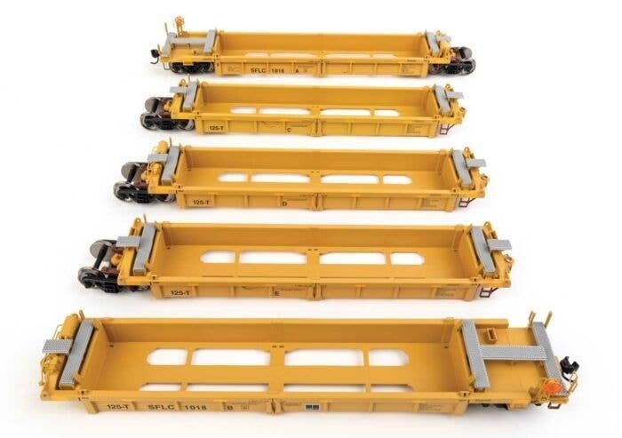 Thrall 5-Unit Rebuilt 40′ Well Car - Ready to Run -- BNSF Santa Fe Leasing SFLC 1018, HO, WalthersMainline 55676