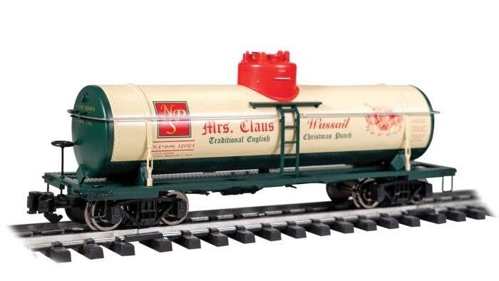 Single-Dome Tank Car - Ready to Run -- North Pole & Southern 12024 (Christmas, cream, green, , G, Bachmann Industries 95007