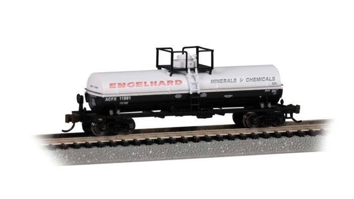 Chemical Tank Car with Large Dome - Ready to Run -- Engelhard 11961 (black, white, red), N, Bachmann Industries 75854