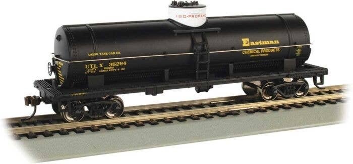 40′ Single-Dome Tank Car - Ready to Run - Silver Series(R) -- Eastman Chemical Products UTLX, HO, Bachmann Industries 17811