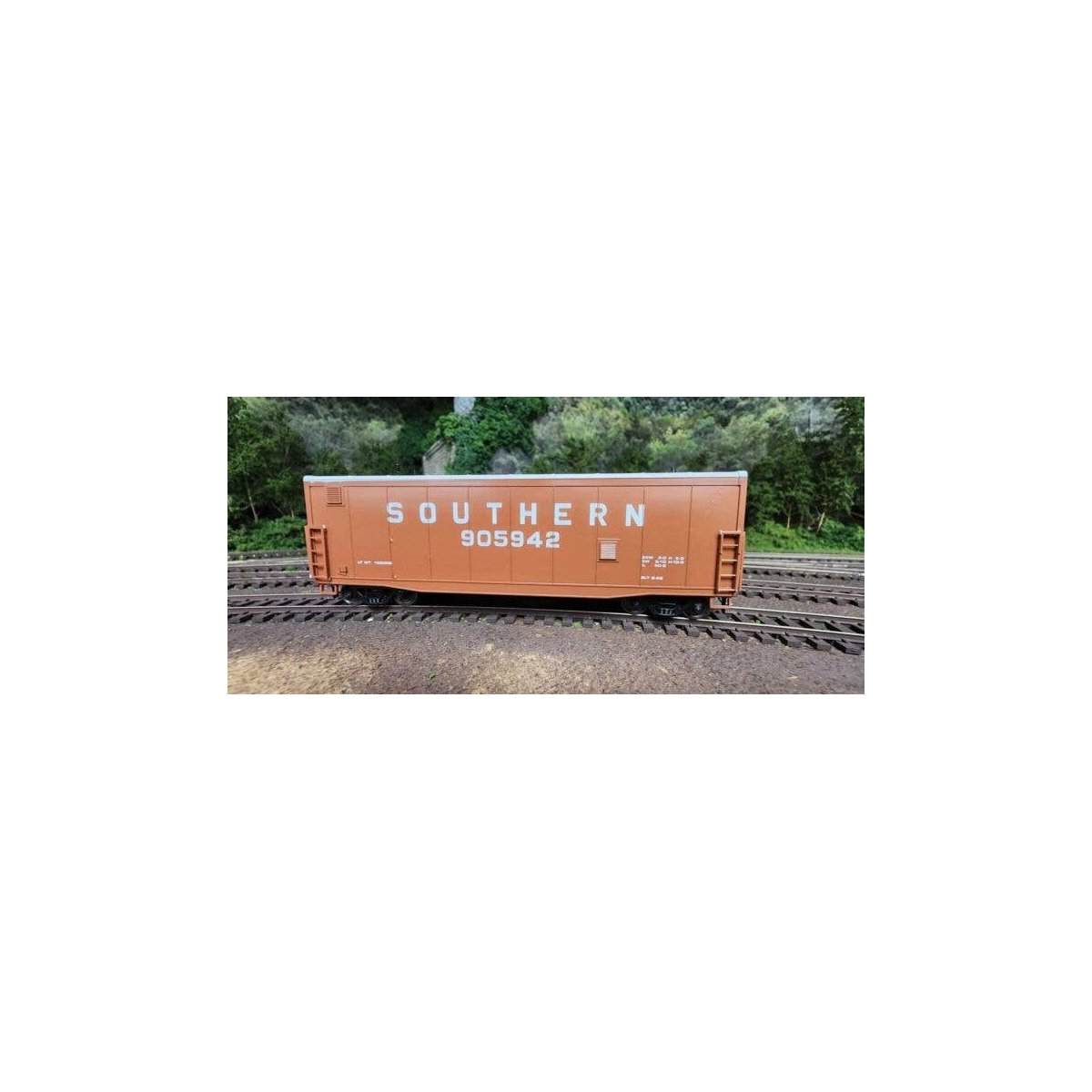 Radio Car - Decorated 3D Resin Kit -- Southern Railway 905942 (Boxcar Red, Billboard Lettering), HO, State Tool & Die 715