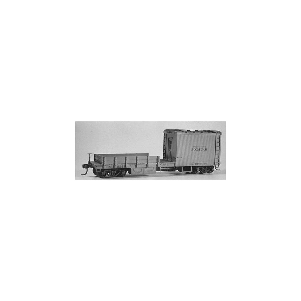 40′ Boom Flatcar - Kit -- Undecorated, HO, Tichy Train Group 4022