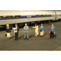 SceneScapes(TM) Figures -- Standing Passengers pkg(6), HO, Bachmann Industries 33110