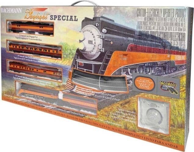 Daylight Special - Standard DC -- Southern Pacific 4-8-4 GS-4, 3 Cars 81 x 45′ E-Z Track Oval,, HO, Bachmann Industries 776