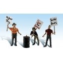 Scenic Accents(R) Figures -- Striking Picketers pkg(3), G, Woodland Scenics 2557