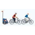 Family on Bicycle Trip -- 2 Riders w/Bikes & Baby Trailer, HO, Preiser Kg 10638