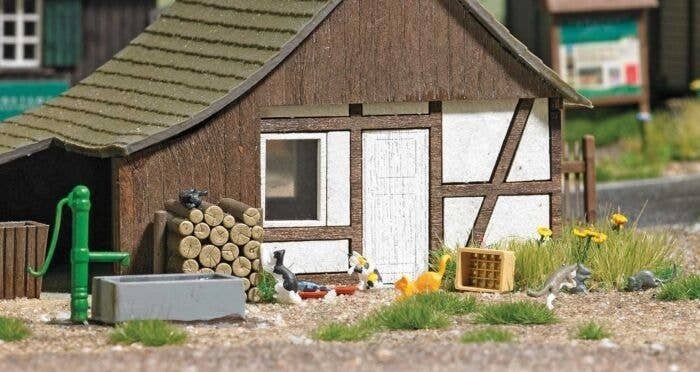Cats - Action Set -- 5 Cats, Park Bench, Trash Can, Wood Pile, Crate, Litterbox, Small Animal , HO, Busch Gmbh & Co Kg 7921