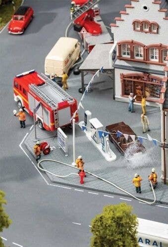 Era VI Firefighters -- Set 3 pkg(5), HO, Faller Gmbh 151679