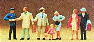 Passengers -- Departing, HO, Preiser Kg 10029