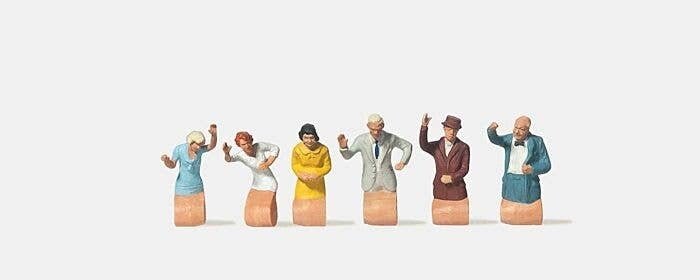 Passengers in the Passenger Car Compartment Window -- pkg(6), HO, Merten 212525