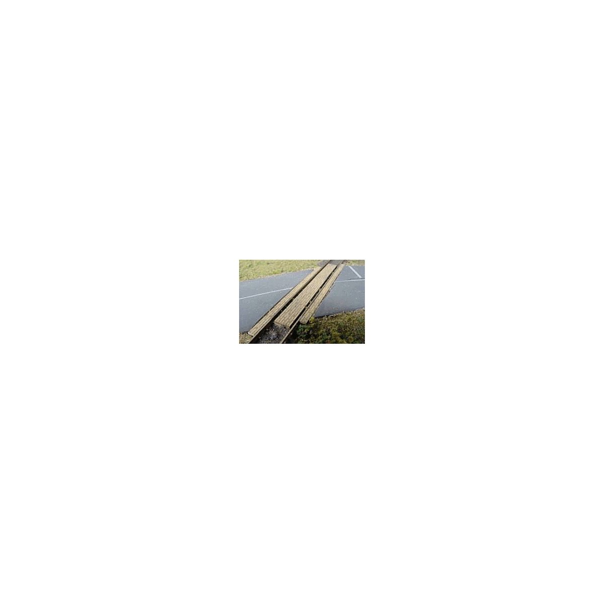 Grade Crossing pkg(2) -- Straight - Fits Code 100 Rail, N, GCLaser 1271