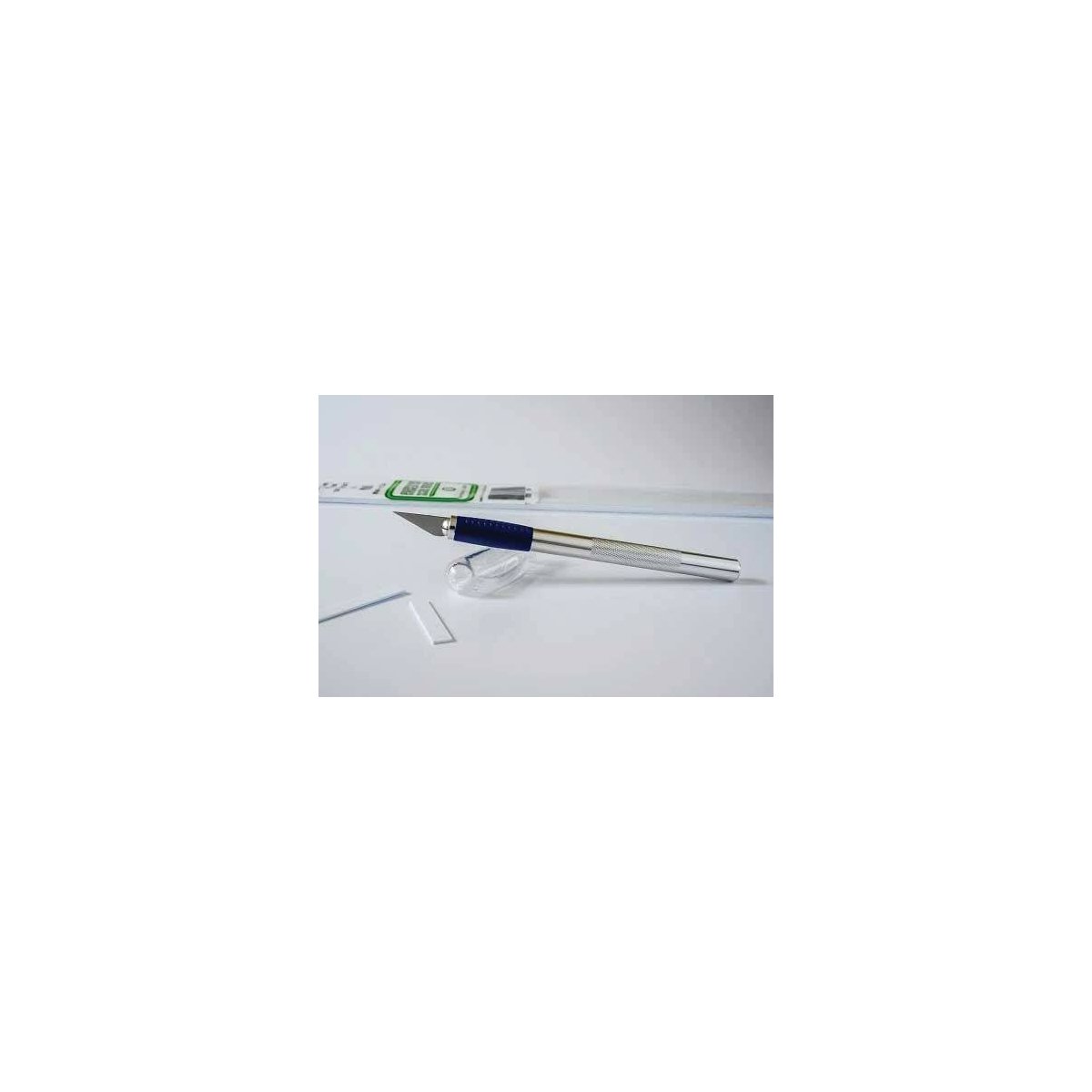 1 Soft Grip Knife -- Aluminum Handle with 11 Blade, ALL, Evergreen Scale Models 71200