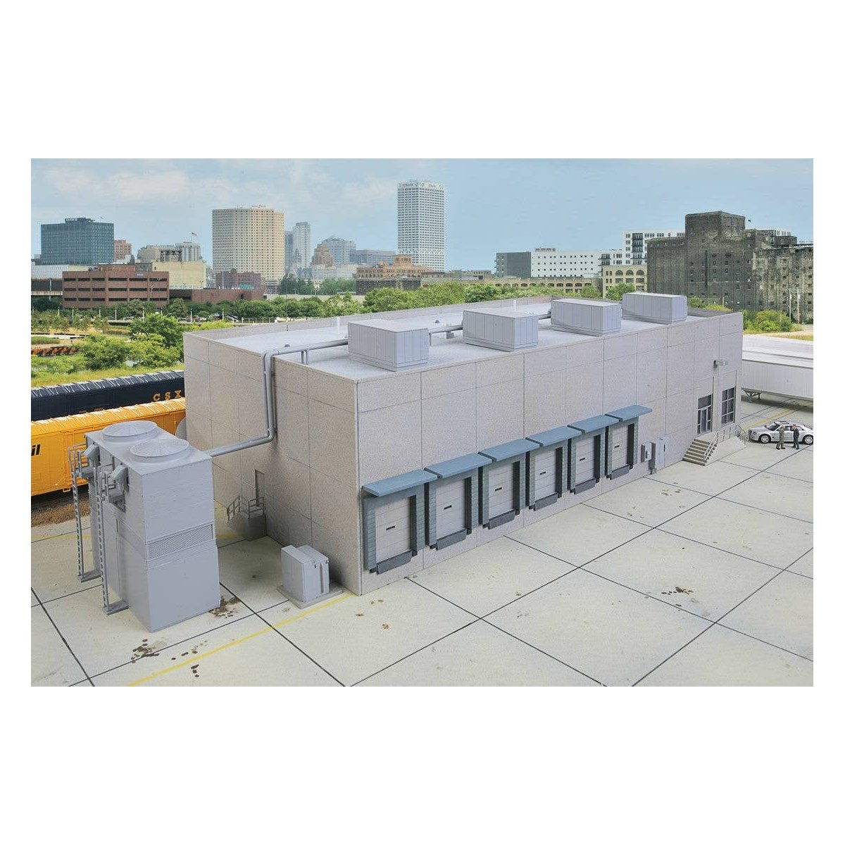 Modern Cold Storage Warehouse -- Kit - Main building: 20-1/2 x 9-1/8 x 5-1/4′ 52 x 23.1 x 13.3cm, HO, Walthers Cornerstone 406