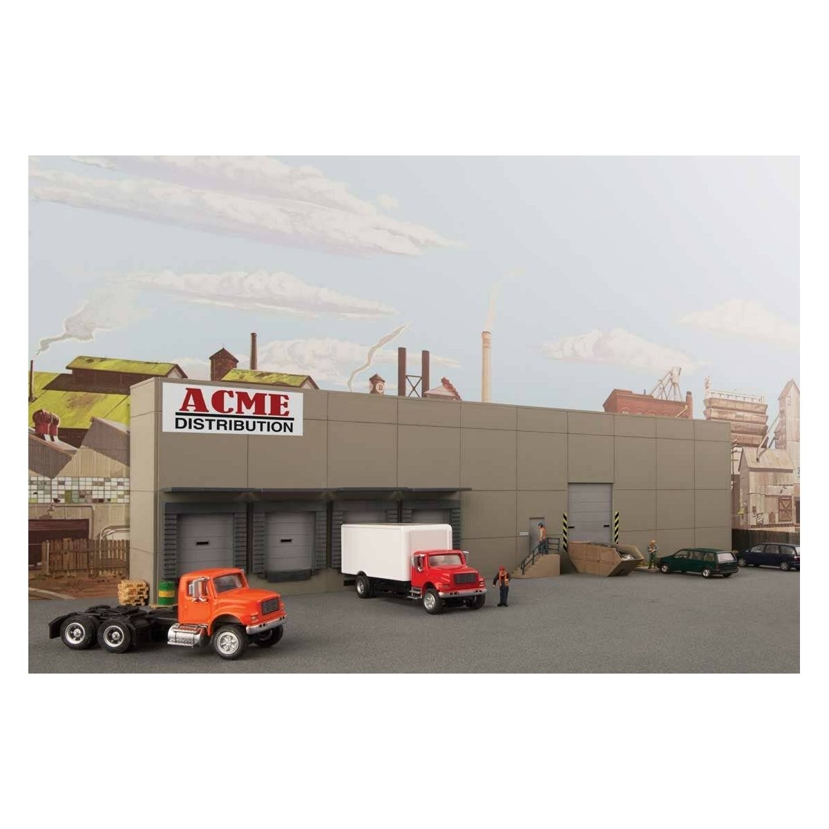 Modern Concrete Warehouse Background Building -- Kit - Each: 16-5/8 x 1-3/4 x 4-1/2′ 42.2 x 4.4 x 11.4cm, HO, Walthers Corners