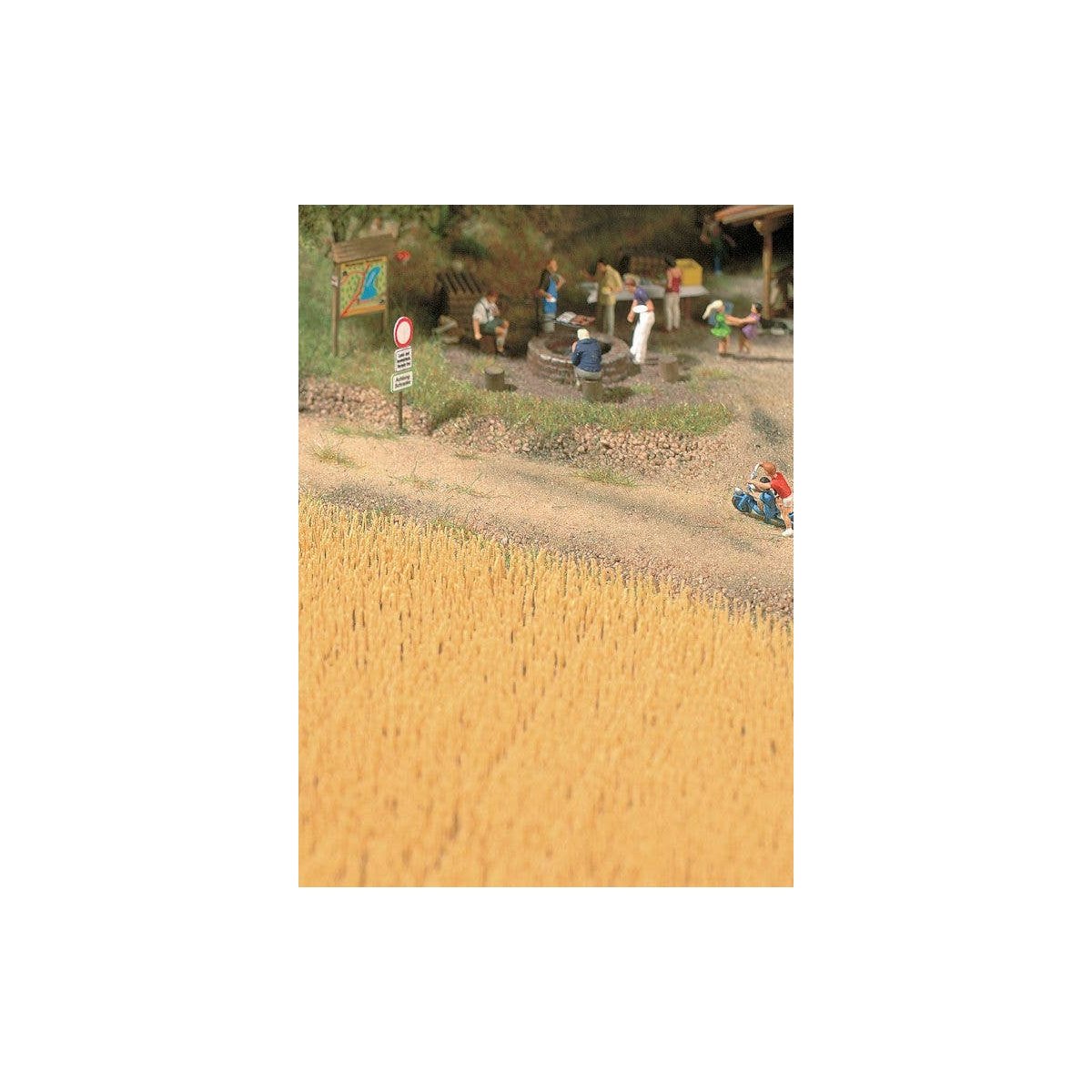 Harvest Wheat Field -- Brown, HO, Walthers SceneMaster 1143