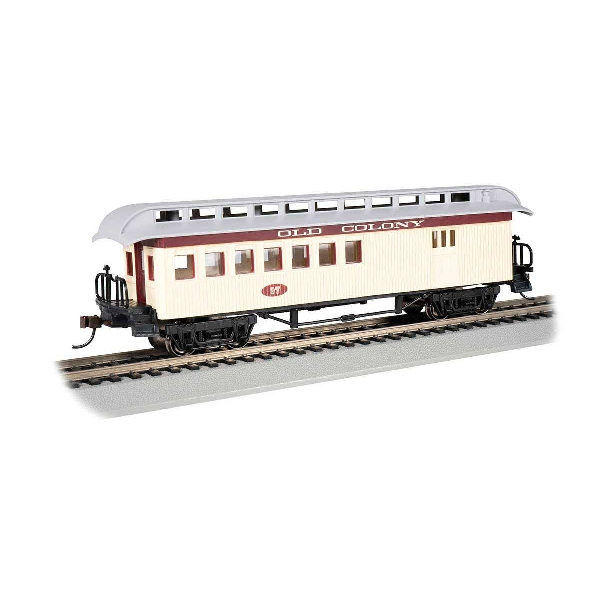 Old Time Wood Combine with Round-End Clerestory Roof - Ready to Run -- Old Colony Railroad (yellow, red), HO, Bachmann Industrie