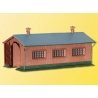 Single-Track Loco Shed - Kit -- 5-5/8 x 2-3/8 x 2-3/8′ 14 x 6 x 6cm, N, Kibri 37802