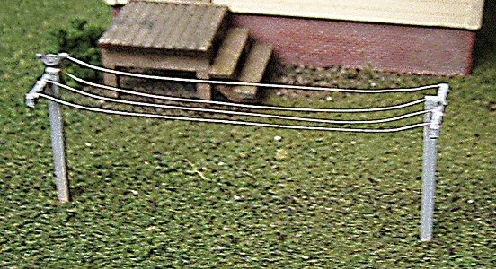Clothes Line (Laser-Cut Kit) pkg(4) -- With Posts & Line, HO, B.T.S. 23007